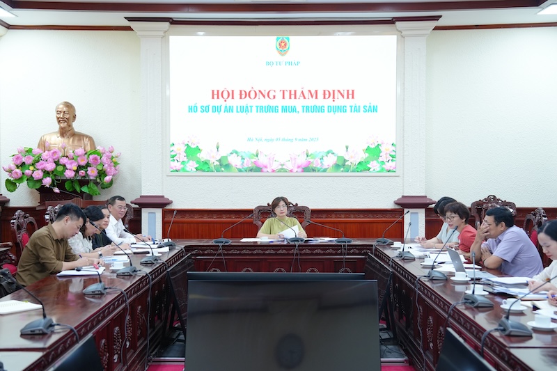 ​Thẩm định dự án Luật Trưng mua, trưng dụng tài sản